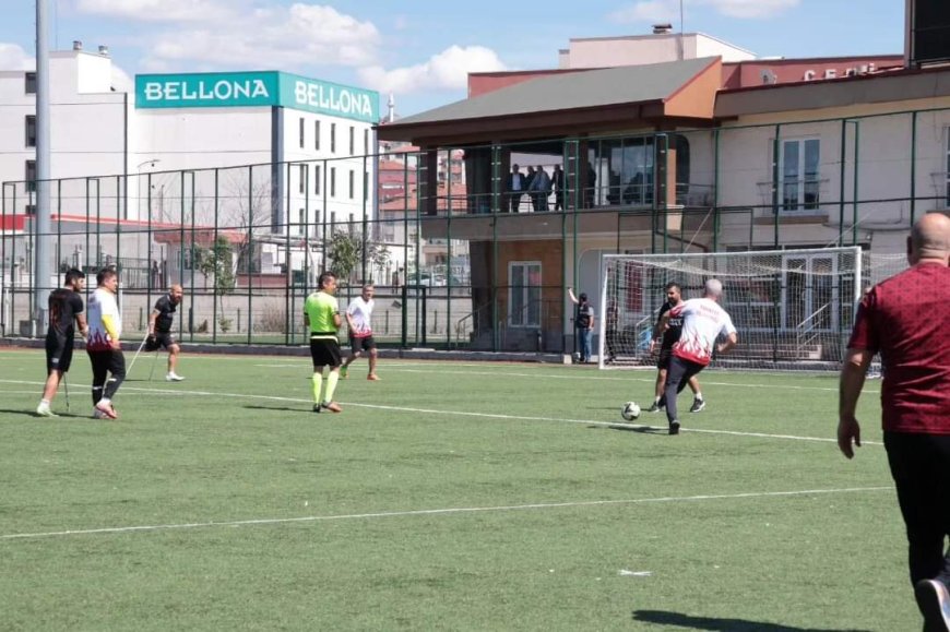 Ampüte Milli Takımı ile İlçe Protokolü maç yaptı